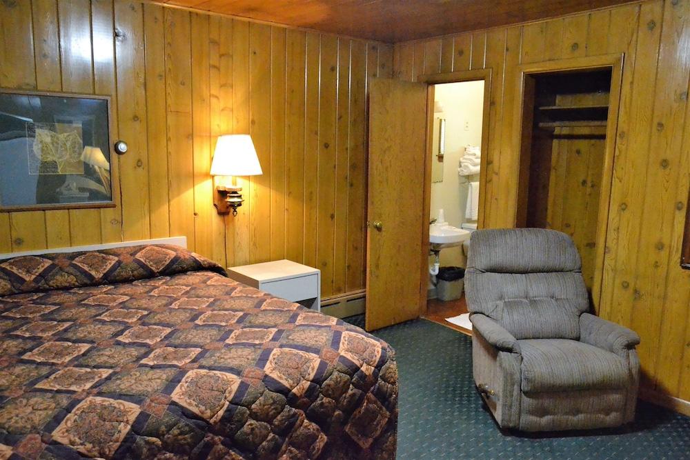 Innkeeper Motel photo 27