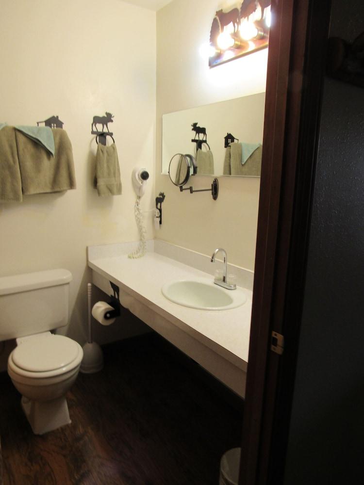The Woodsman Country Lodge photo 4
