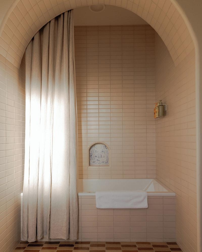Hotel Wren photo 12