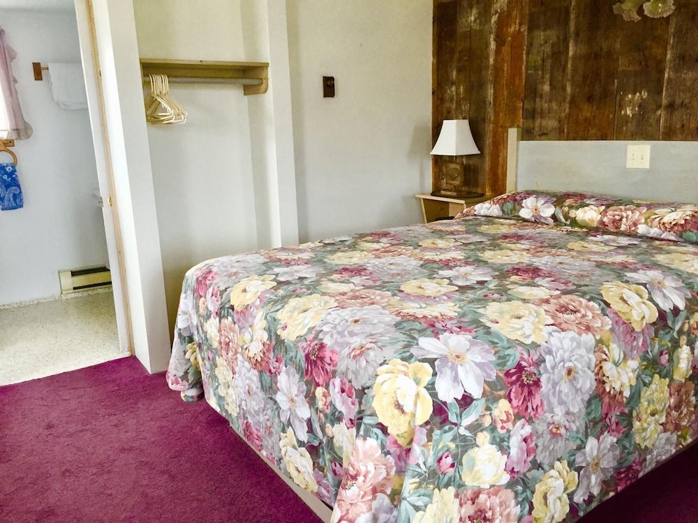 Moody's Motel & Cottages photo 48