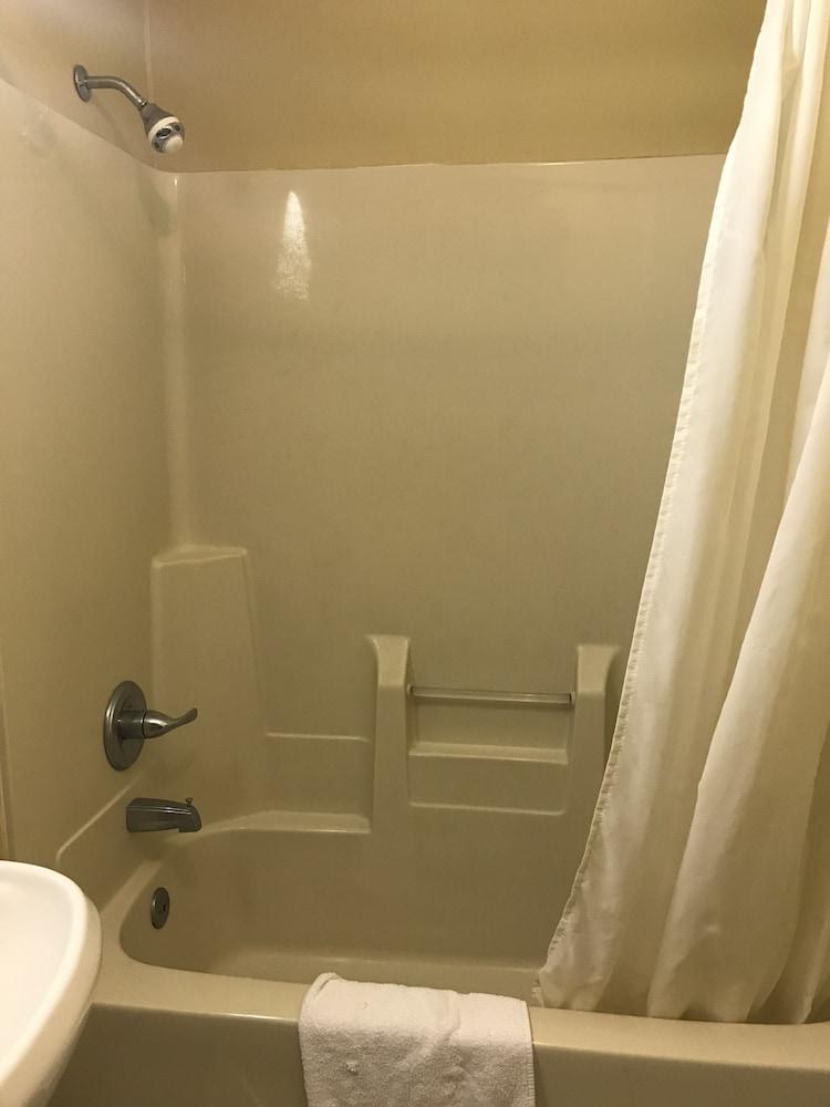 West Motel photo 9