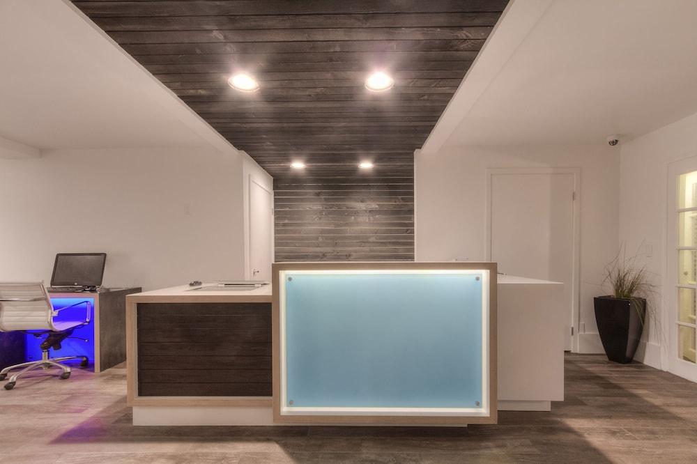 Oceanside Marina Suites photo 27