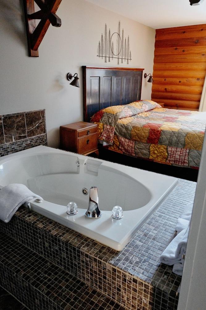 Sumas Mountain Lodge photo 74