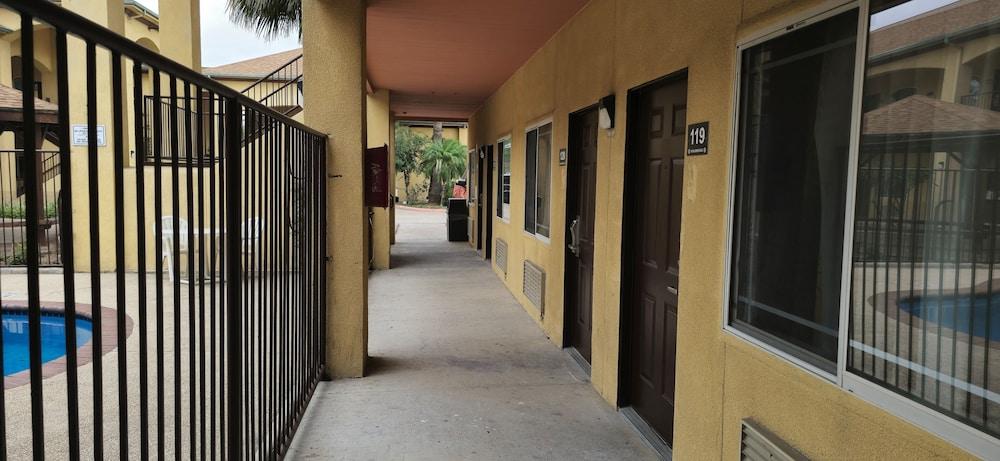 Texas Inn and Suites RGV photo 92