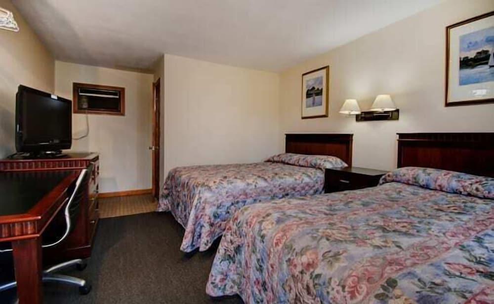 Dolphyn Motel photo 22
