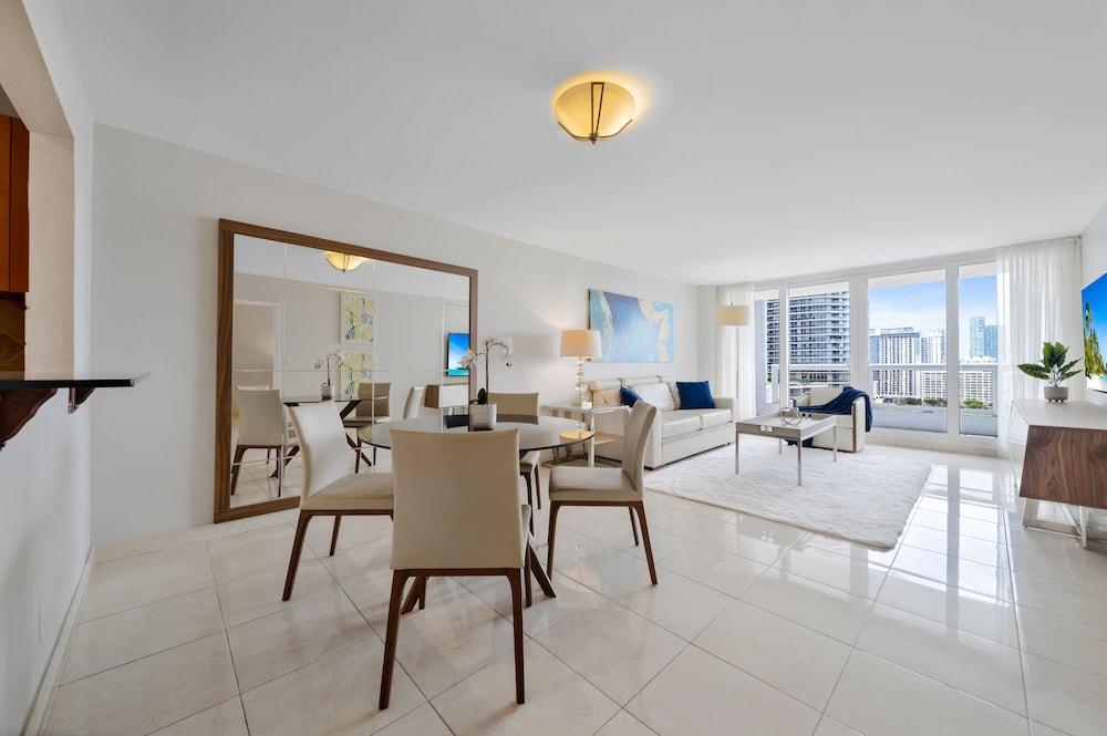 The Grand Biscayne Bay photo 53