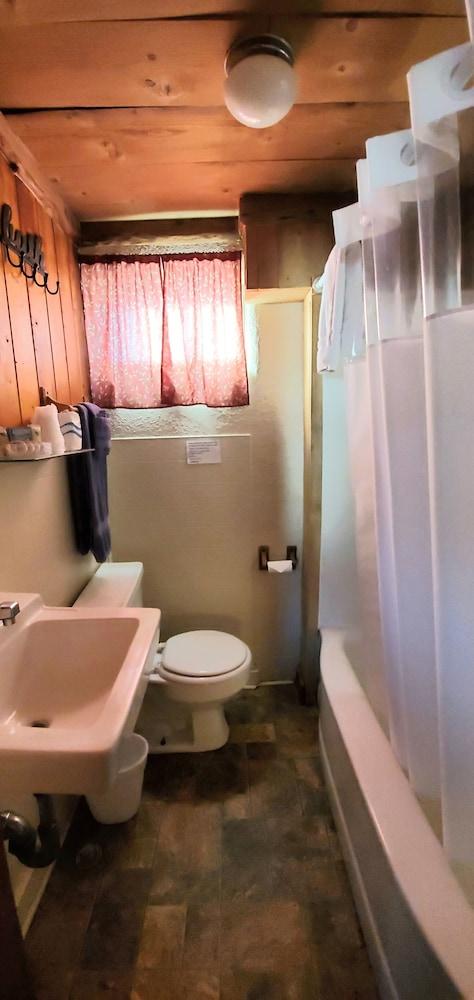 Hikers Cimarron Inn & RV Park LLC photo 32