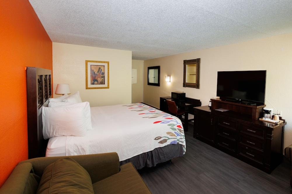 Garnet Inn & Suites, Orlando photo 65