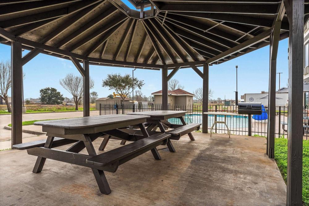 Motel 6 Rosenberg, TX photo 23