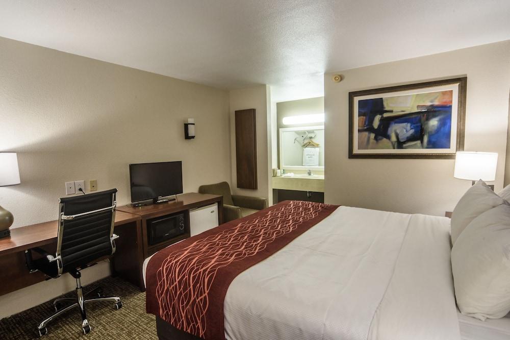 Richland Inn Lawrenceburg photo 15
