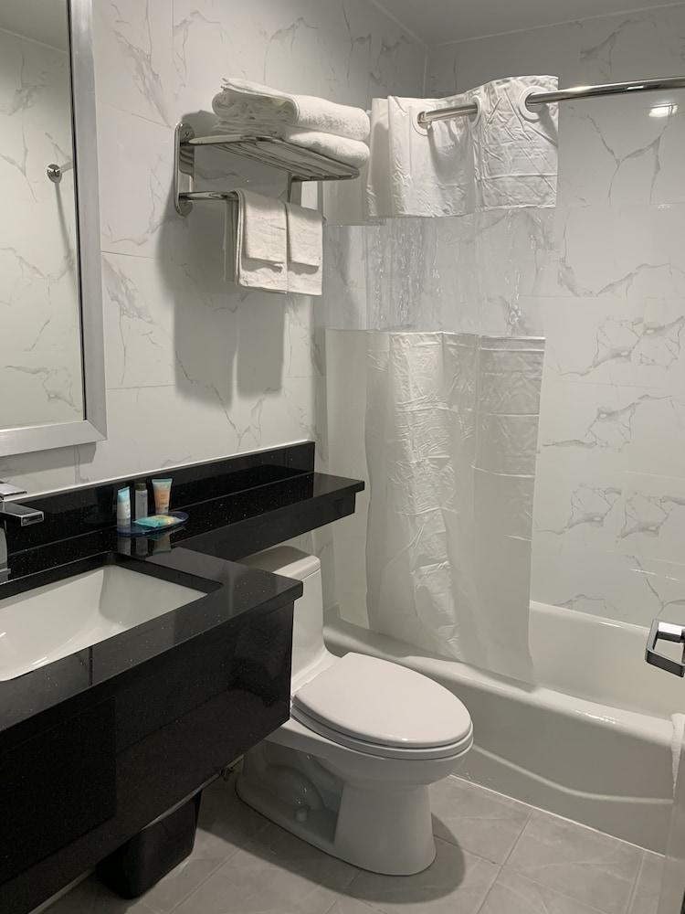 Monti Hotel photo 4