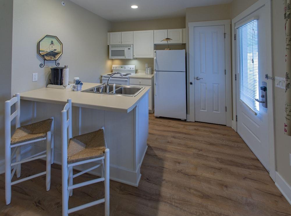 Edgewater Resort photo 31