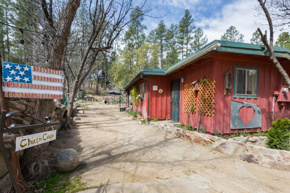 Crown King Cabins Suites and Bunkhouse photo 11