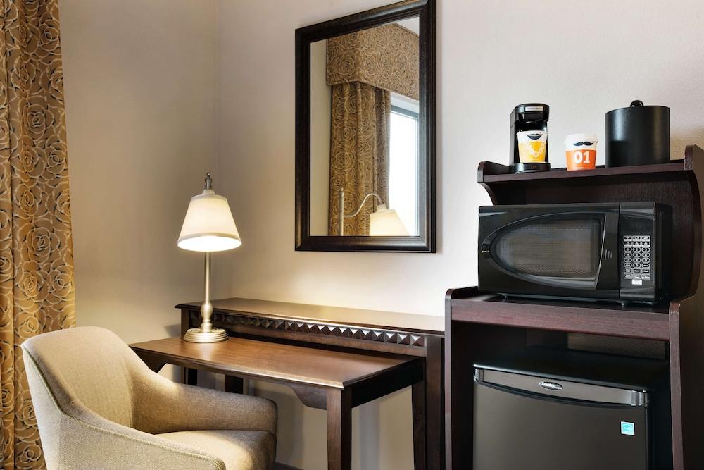 Hampton Inn & Suites Mahwah photo 22