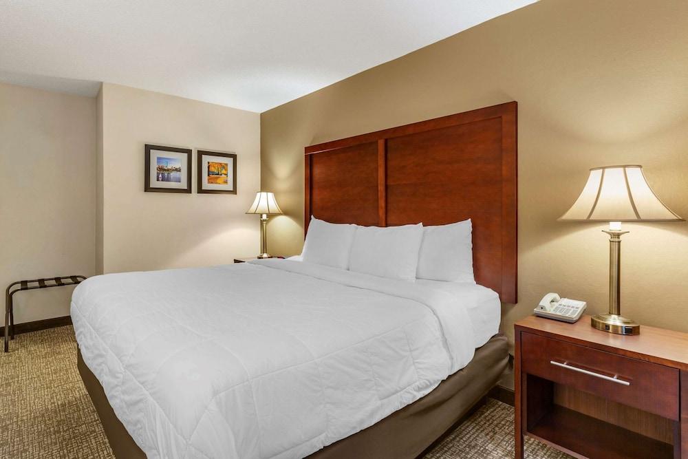 Comfort Inn Foxboro – Mansfield photo 11