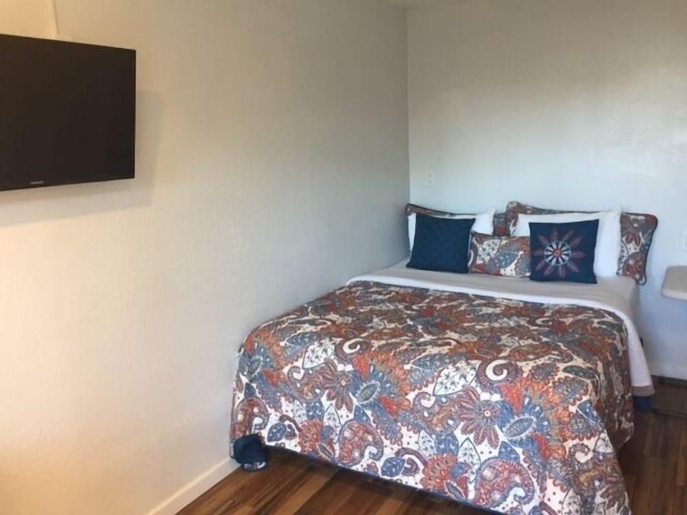 Berkeley Inn photo 3