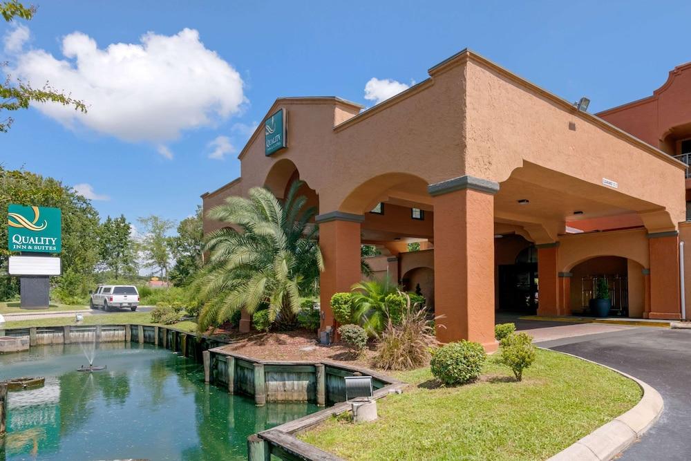 Quality Inn & Suites Jacksonville-Baymeadows photo 1