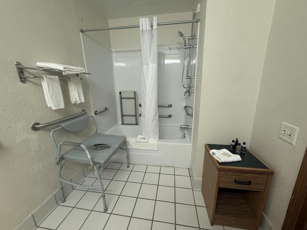 Surestay By Best Western Obetz Rickenbacker Airport photo 16
