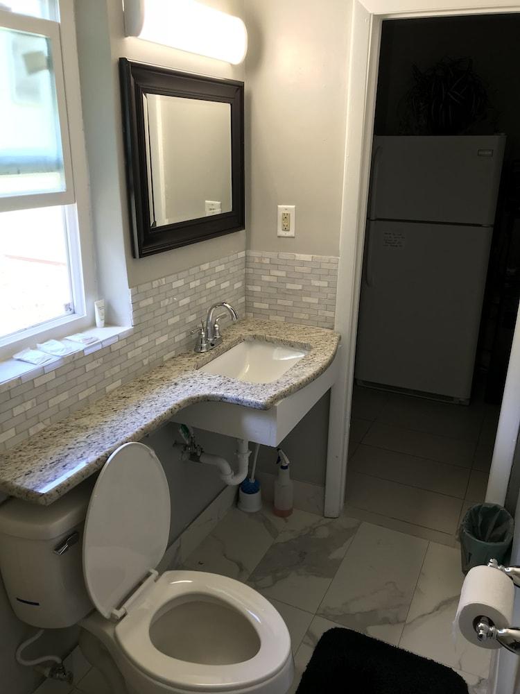 Apollo Inn Motel photo 19