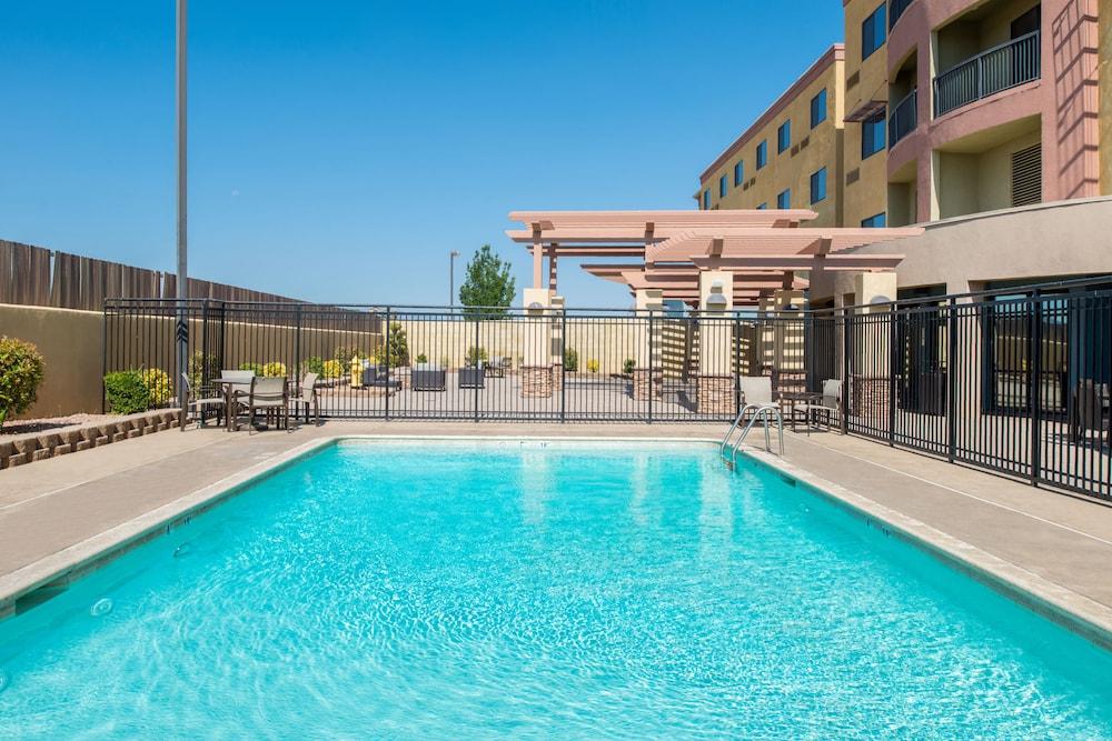 Courtyard Marriott Victorville photo 34