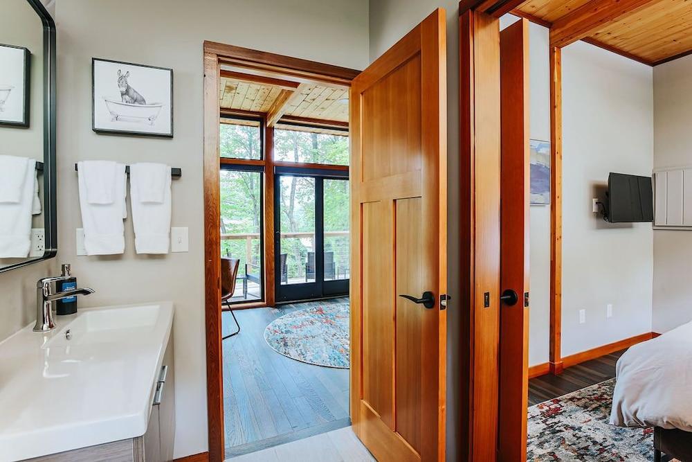 Piedmont Grove photo 24