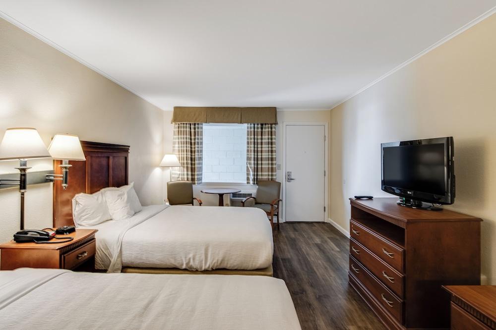 Oceanus Motel photo 12
