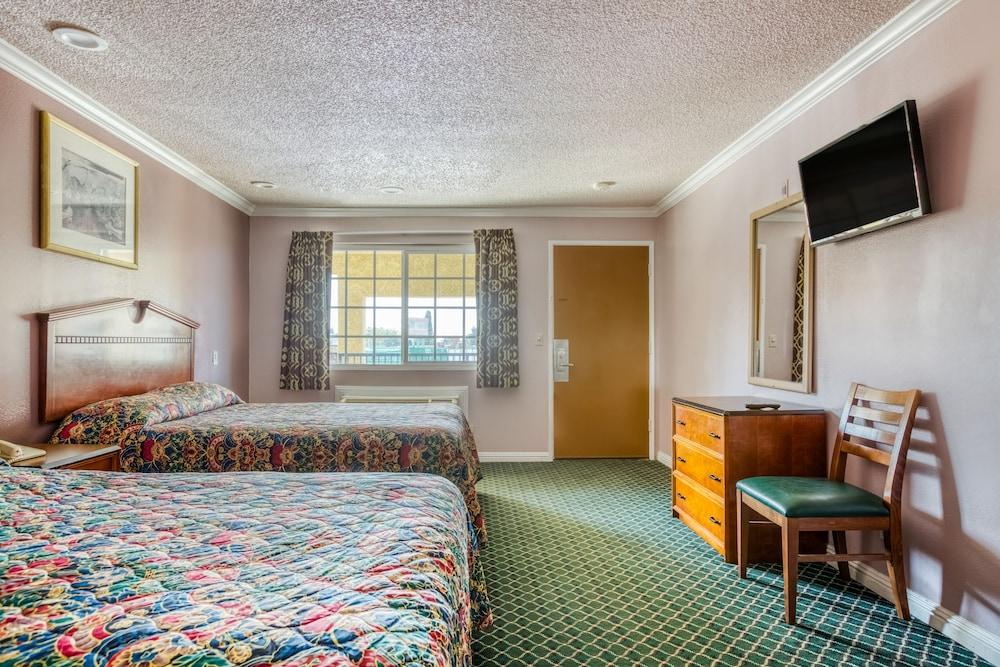 Passport Inn Whittier photo 23