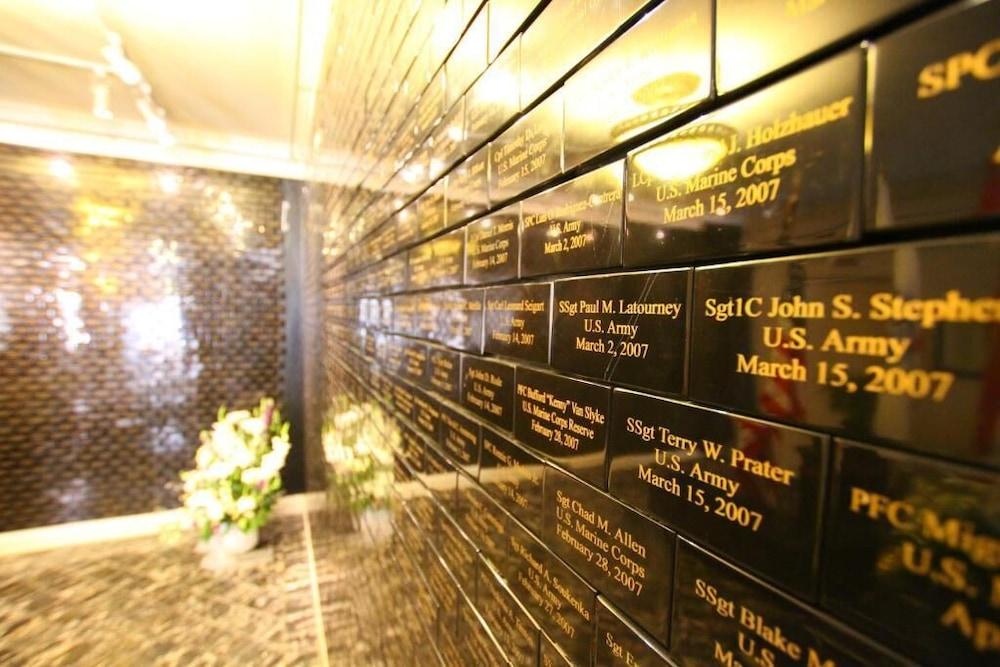 Marines Memorial Club & Hotel photo 35