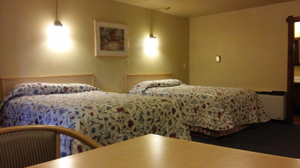 Budget Host Longhorn Motel photo 3