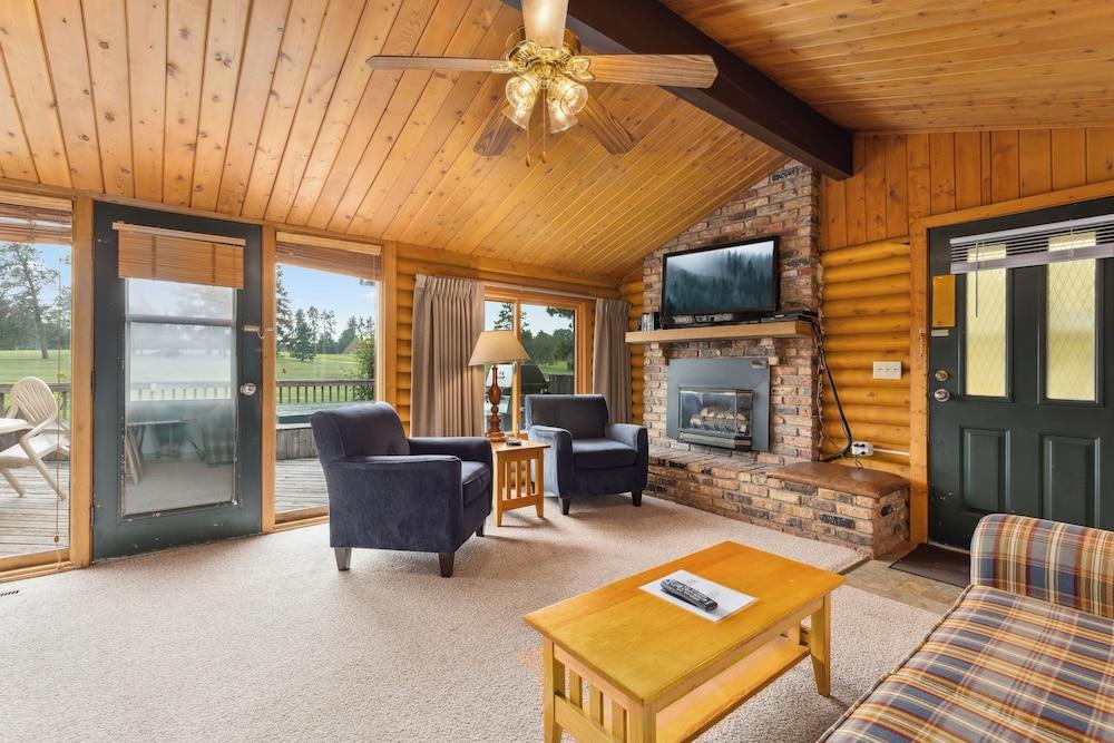 The Lodges at Breezy Point photo 74