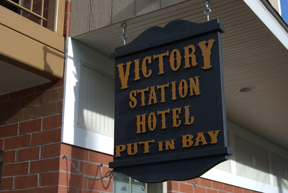 Put in Bay Victory Station Hotel photo 12