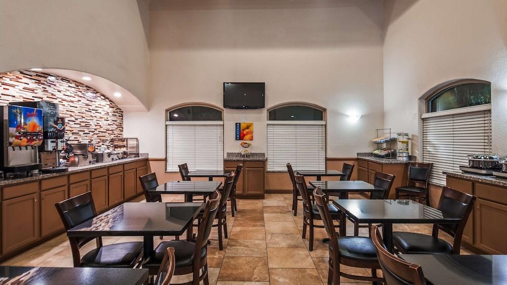 Best Western Tolleson Hotel photo 14