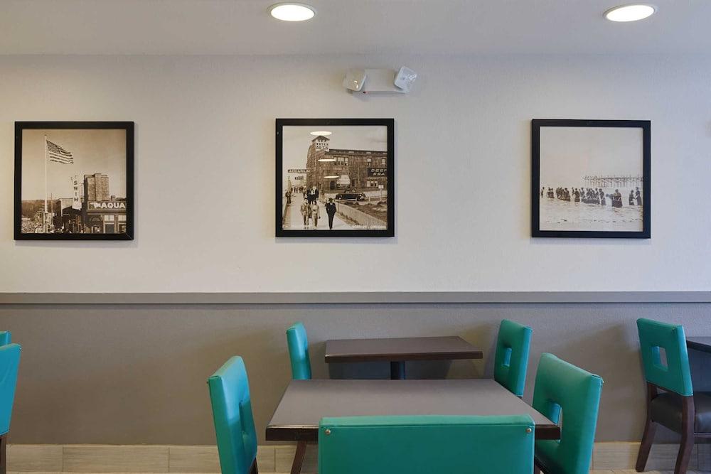 Quality Inn Seaside Oregon Coast photo 6