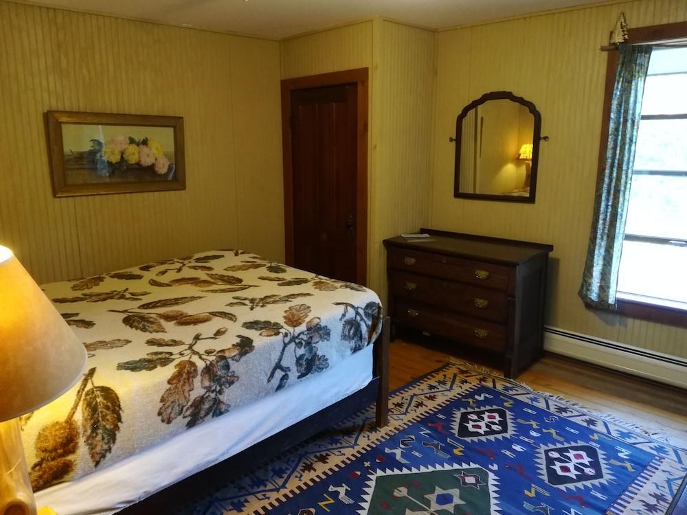 The Woods Inn photo 10