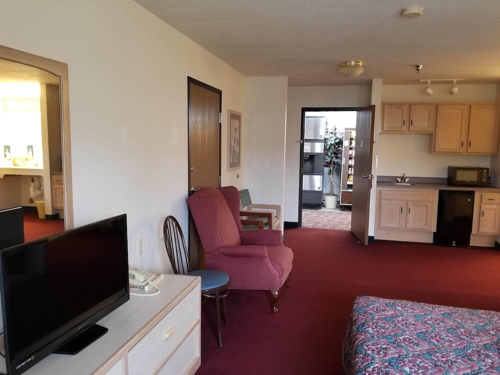 Bilmar Inn & Suites by Hotel O Hwy 77 photo 70