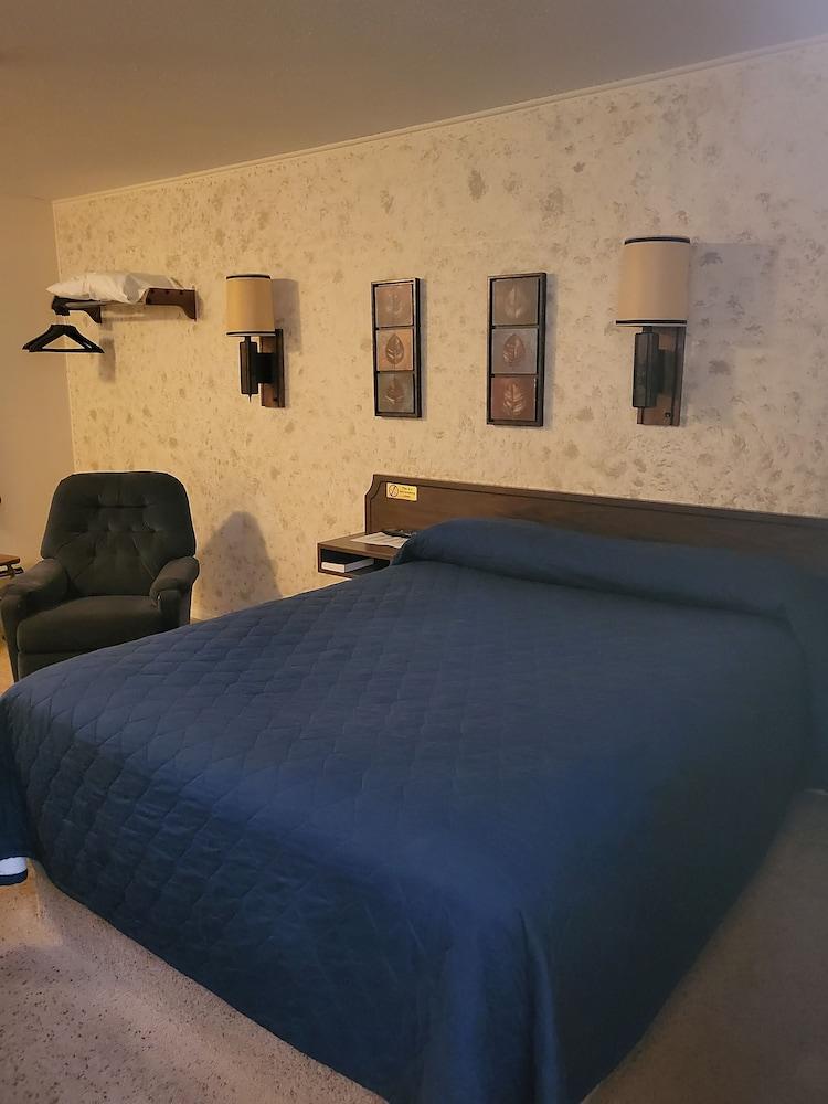 Hotel O The Kings Inn Culberston MT HWY 2 photo 9