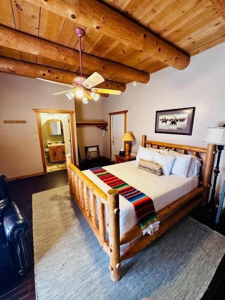 Adobe Rose Inn photo 30