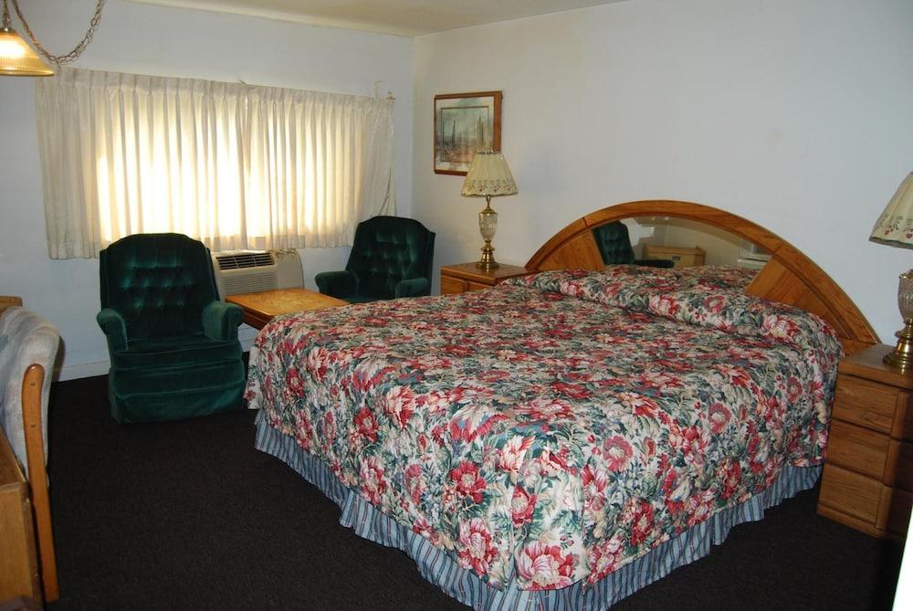 Budget Host 254 Inn Loveland photo 6