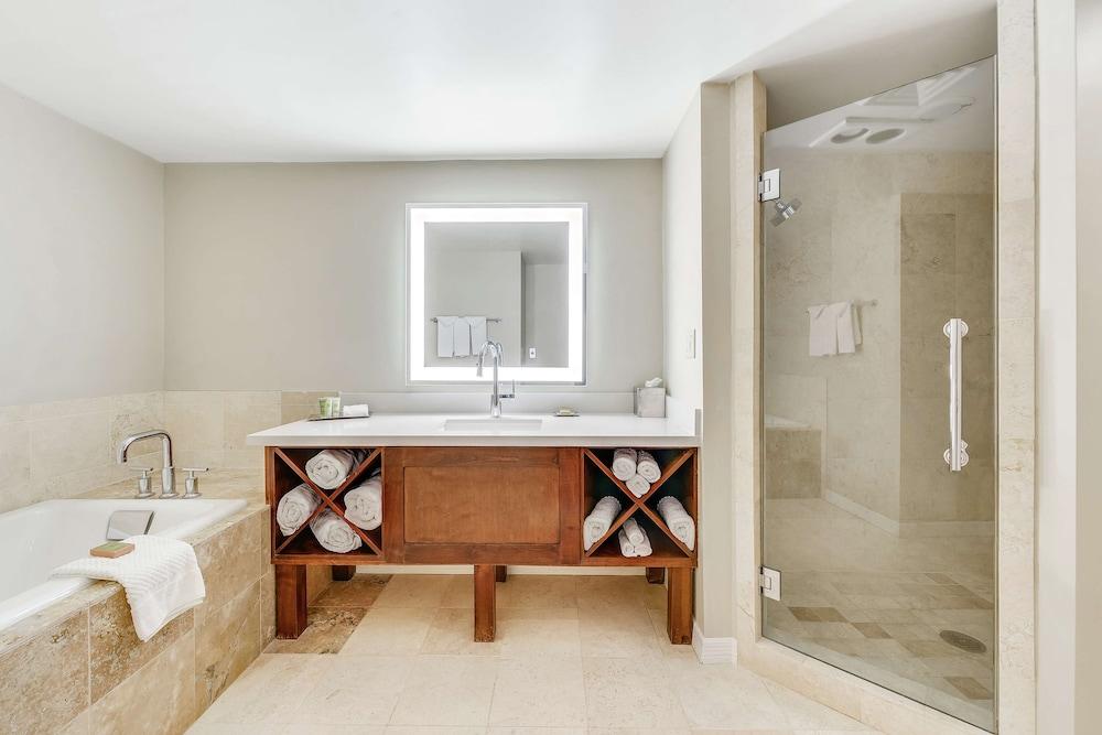 Hilton Phoenix Tapatio Cliffs Resort photo 35
