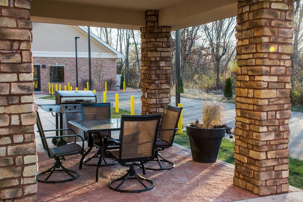 Staybridge Suites Schererville by IHG photo 43