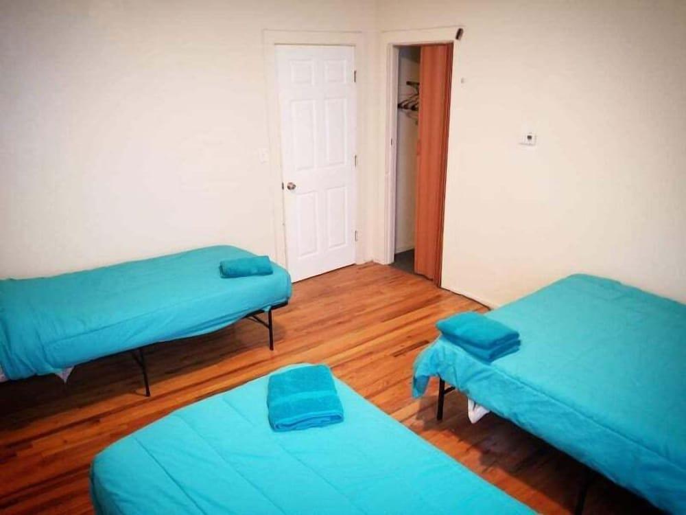 Bedroom Near Downtown Boston - Hostel photo 22