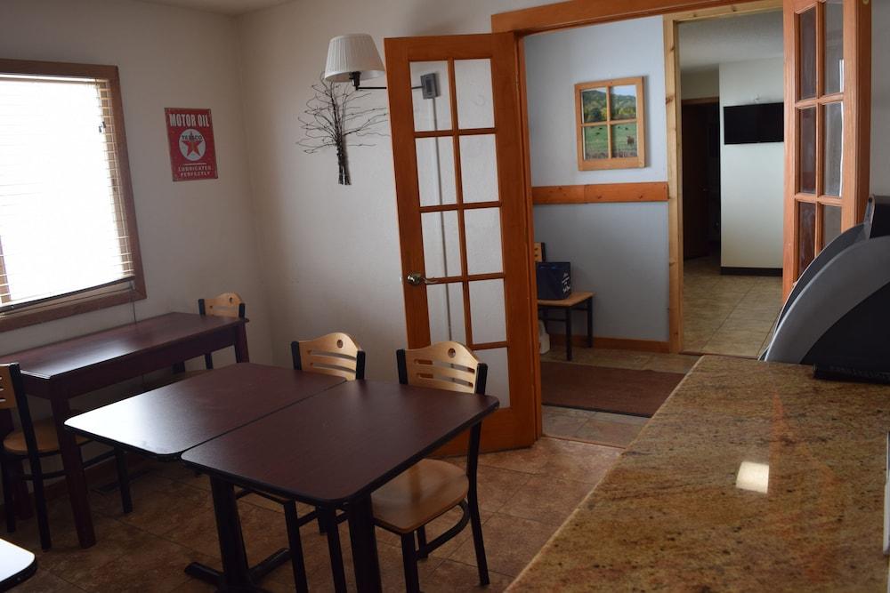 Mountain View Hotel photo 16