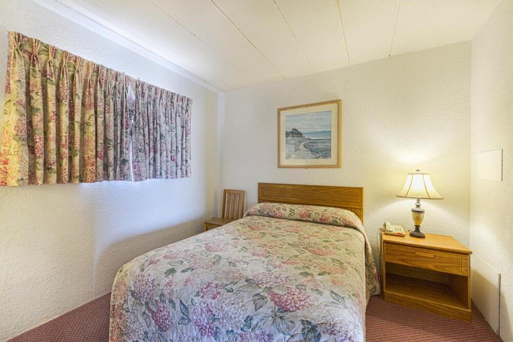 Panoramic Motel & Apartments photo 43