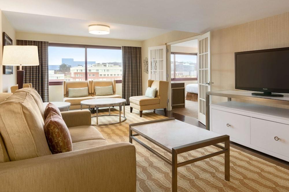 Embassy Suites by Hilton Boston Waltham photo 30