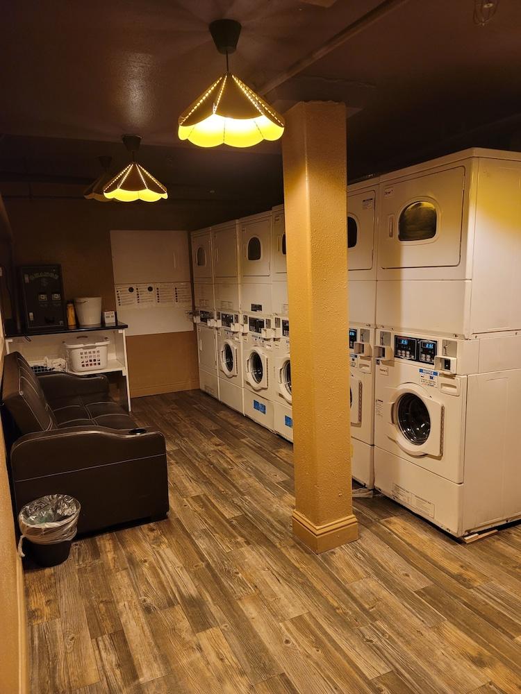 Ansonia Hotel - Hostel photo 5