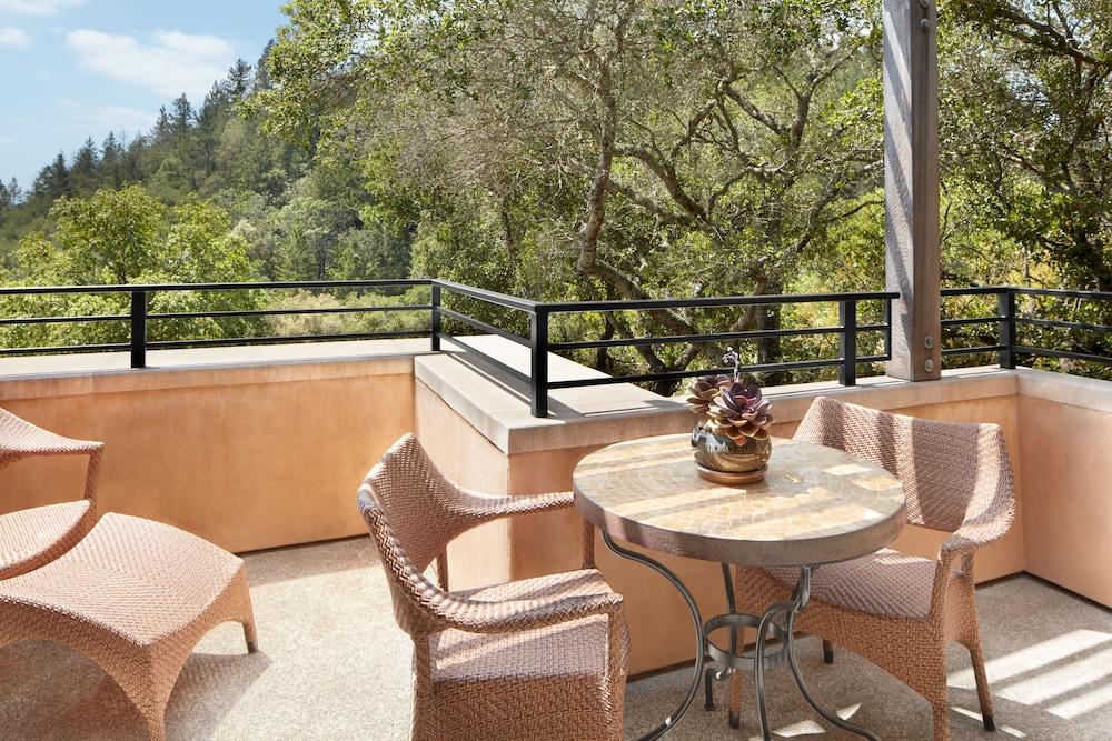 Auberge Du Soleil photo 6