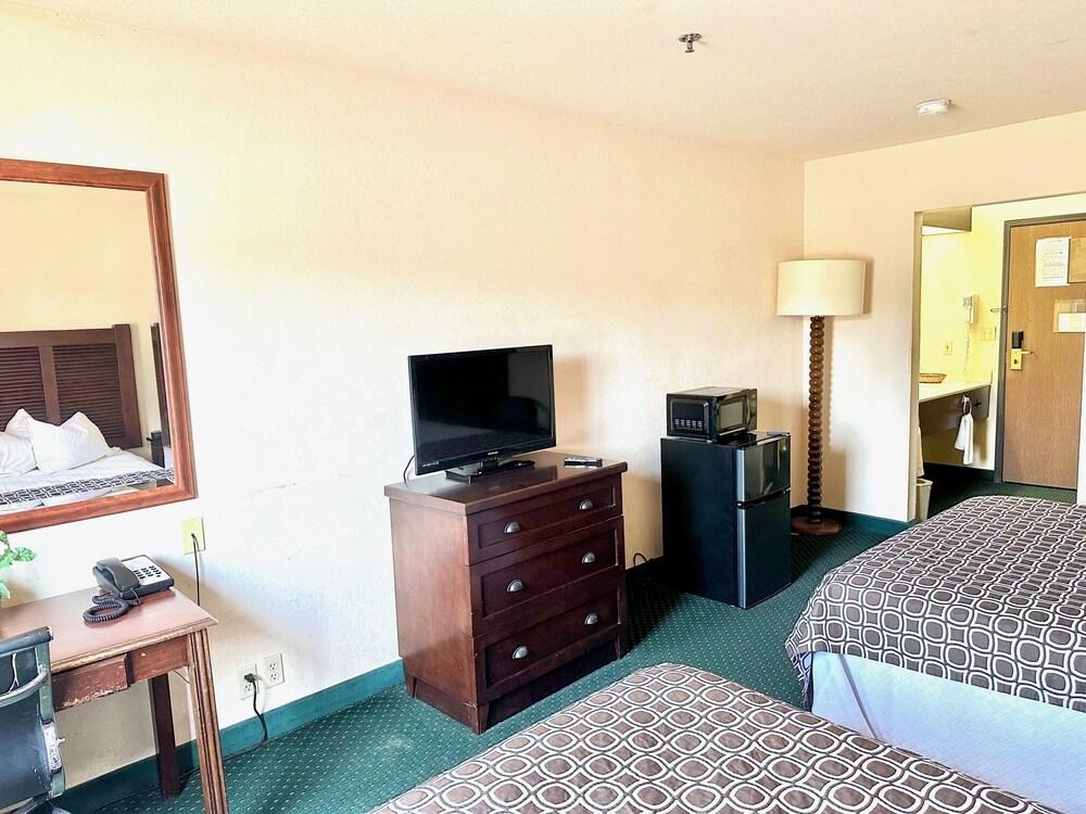 Haven Inn & Suites photo 11