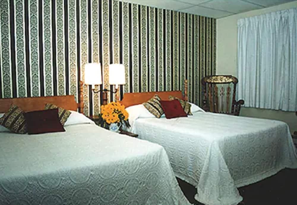 Long Beach Motor Inn photo 9