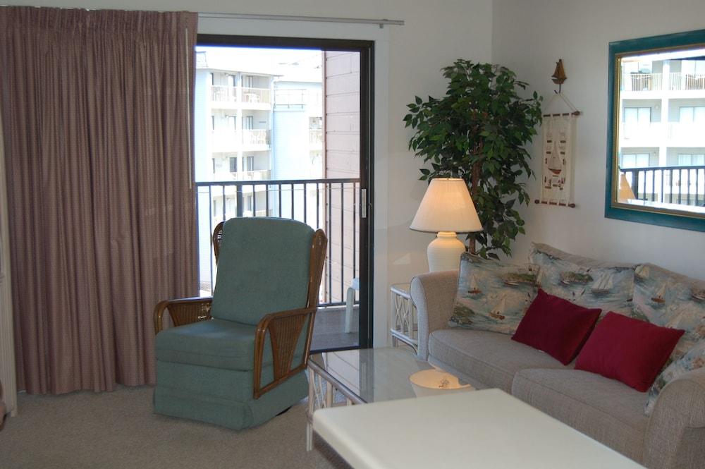 Myrtle Beach Resort by Beach Vacations photo 60