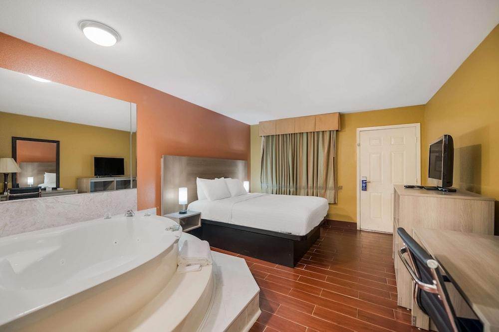 SureStay Hotel by Best Western Mt Pleasant photo 17